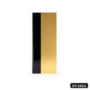 Black & Gold Minimalist Plaque